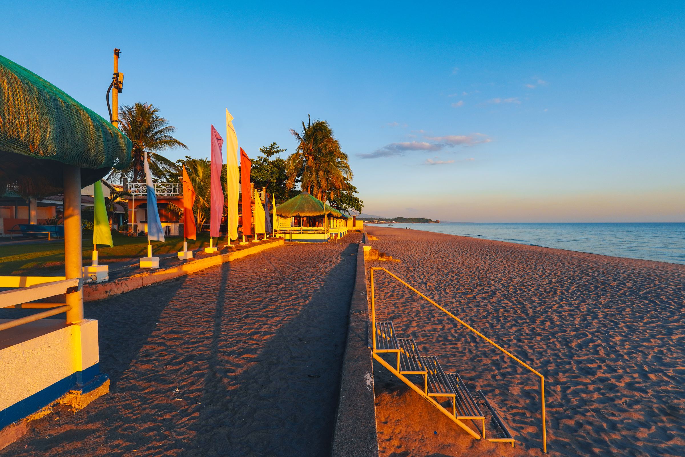 The shoreline in front of the resort
